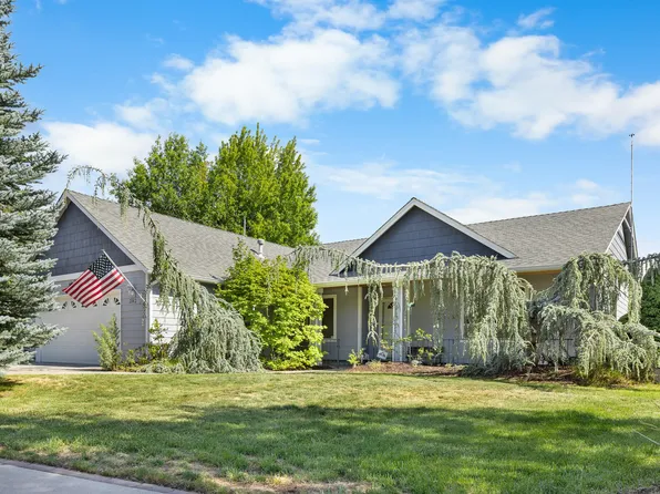 2142 NW Nickernut Ave, Redmond, OR 97756