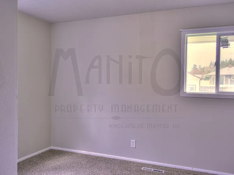 4017 E Grace Ave — Photo 10