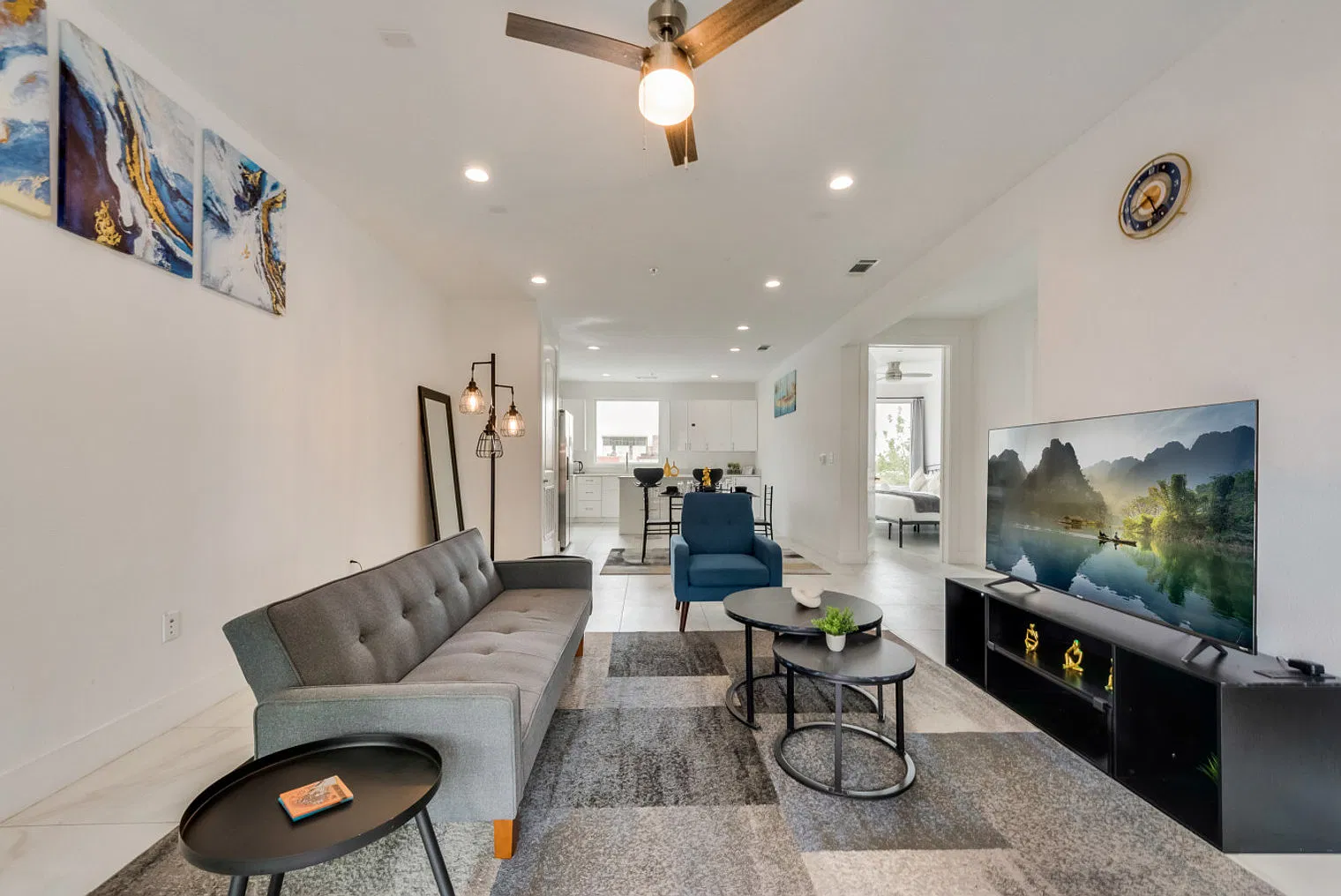 2 bed, 2.0 bath, $3,362 — Photo 1