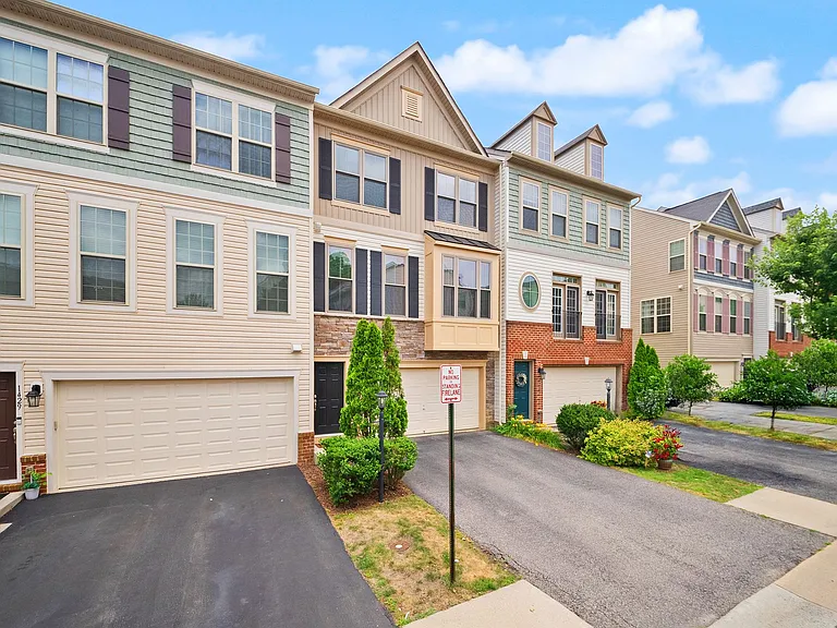 1431 Occoquan Heights Ct — Photo 54