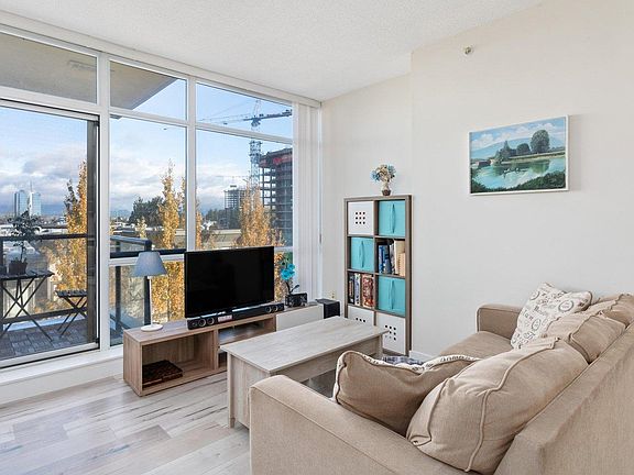 2nd image of 13399 104th Ave #402