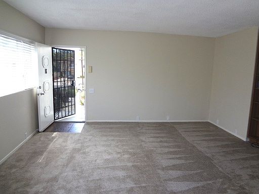 5th image of 2065 Diamond St APT D