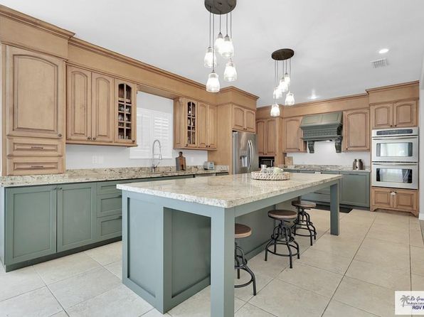 23814 Richmond Dr, Harlingen, TX 78552