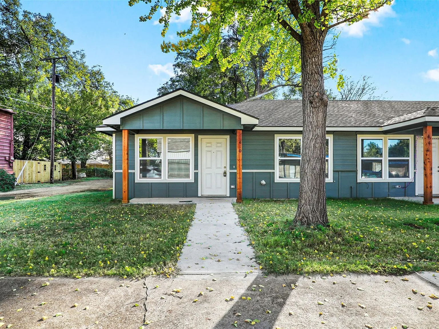 410 South Mirick Avenue, Denison 75020 - 416 — Photo 1
