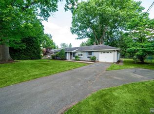 150 Ramview Ave, Ramsey, NJ 07446