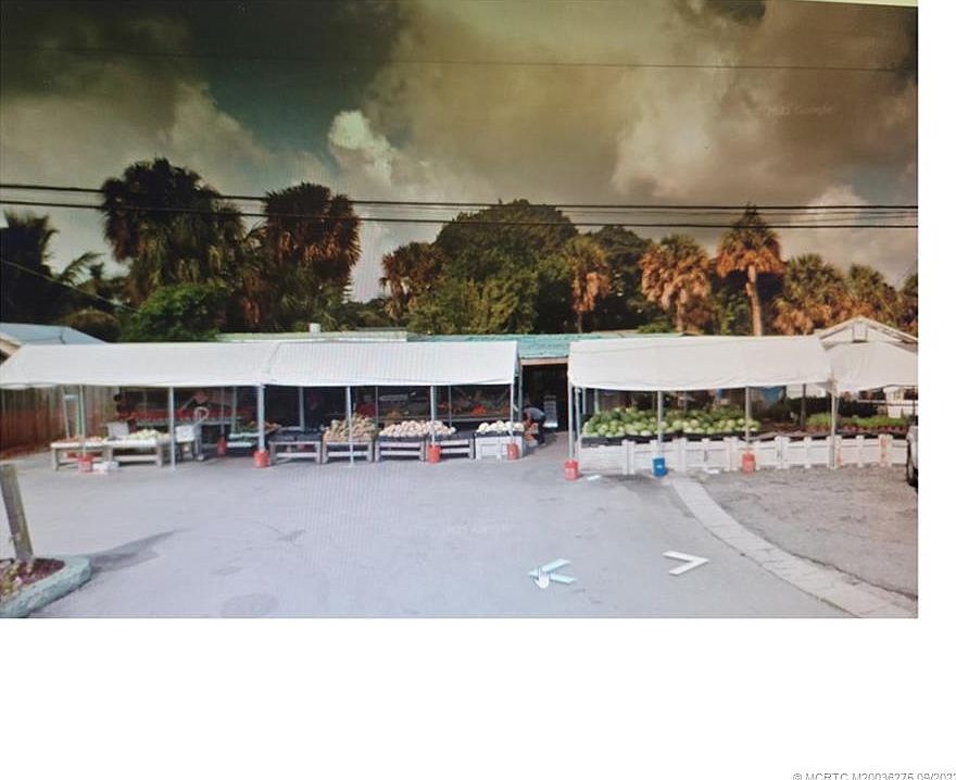 2nd image of 2480 NE Indian River Dr
