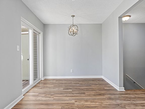 5th image of 9166 N Swan Cir