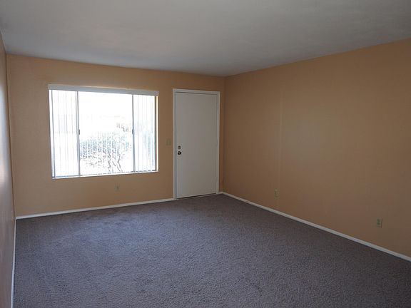 4th image of 833 W Tulane Dr