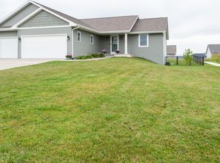 659 Porter Rd, Evansville, WI 53536