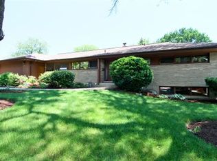 5825 Eldon Pl, Downers Grove, IL 60516