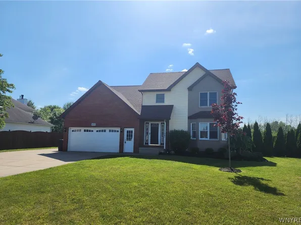 3473 Stevenson Ct, North Tonawanda, NY 14120