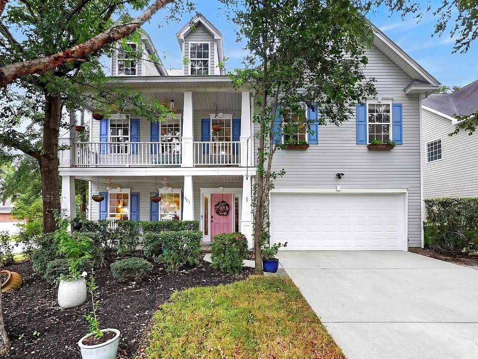 1st image of 301 Kellwood Way