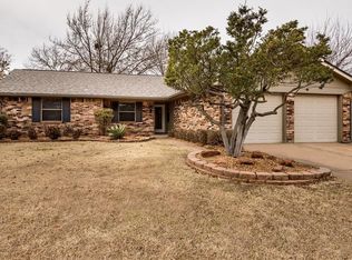 3313 Meadow Ln, Edmond, OK 73013