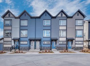15 NE Evanscrest Park NW #406, Calgary, AB T3R 1V5