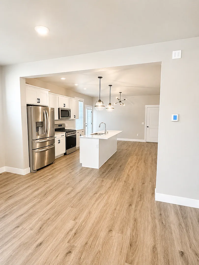 Beautiful 3-Bedroom, 2.5-Bath Home in the Desirable Annafeld Community — Photo 3