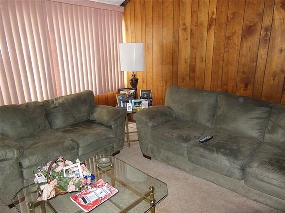 3rd image of 1757 E 38th St