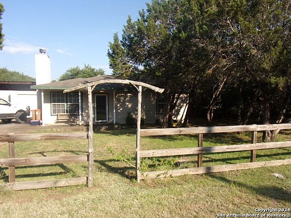 2nd image of 1868 GREEN HILL DR