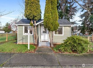 107 E Section St, Mount Vernon, WA 98273