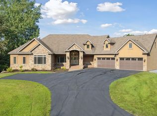 15506 Loop Rd S, Burnsville, MN 55306