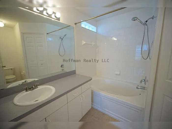 24606 Victoria Wood Ct — Photo 14