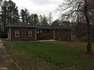 825 Pine Needle Rd, Hampton, GA 30228