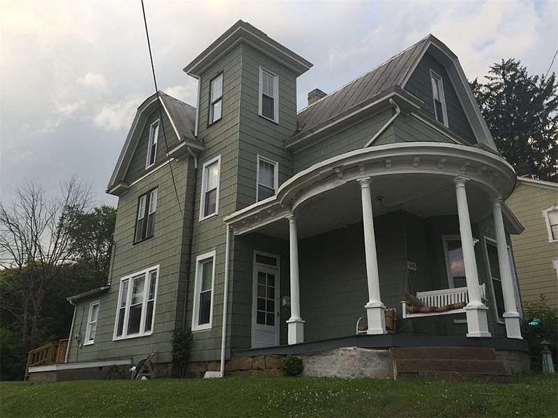1st image of 415 Washington St