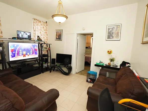 6910 Jackson Street image 9 of 34