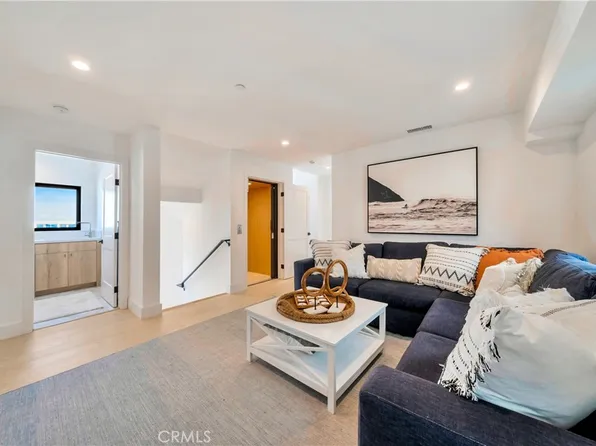 317 E Bay Ave, Newport Beach, CA 92661