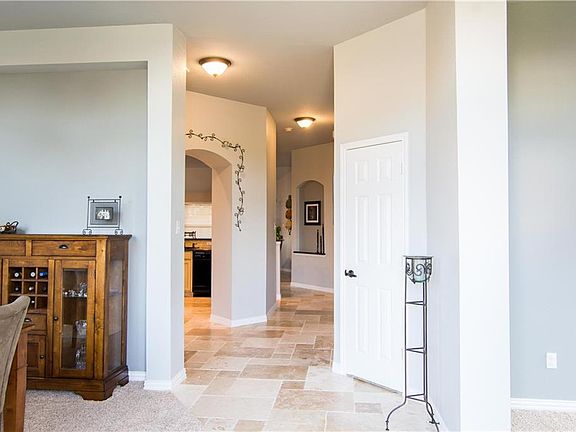 4th image of 6001 Vineyard Ln