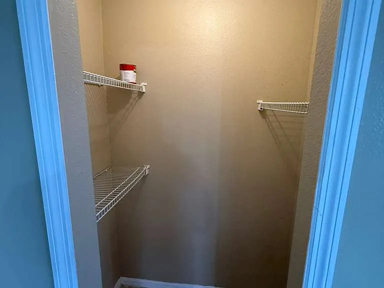 709 Orchid Dr #B — Photo 11