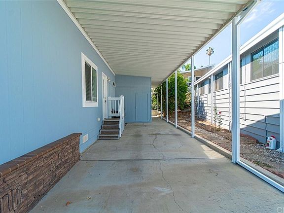 2nd image of 2550 Pacific Coast Hwy Spc 77