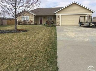 1063 Firetree Ave, Baldwin City, KS 66006
