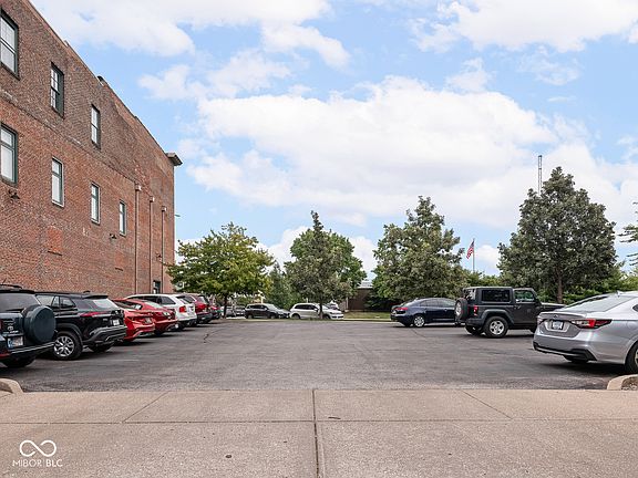 5th image of 970 Fort Wayne Ave APT 301