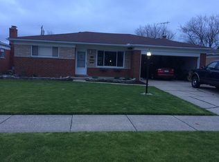 30806 Eiffel Ave, Warren, MI 48088