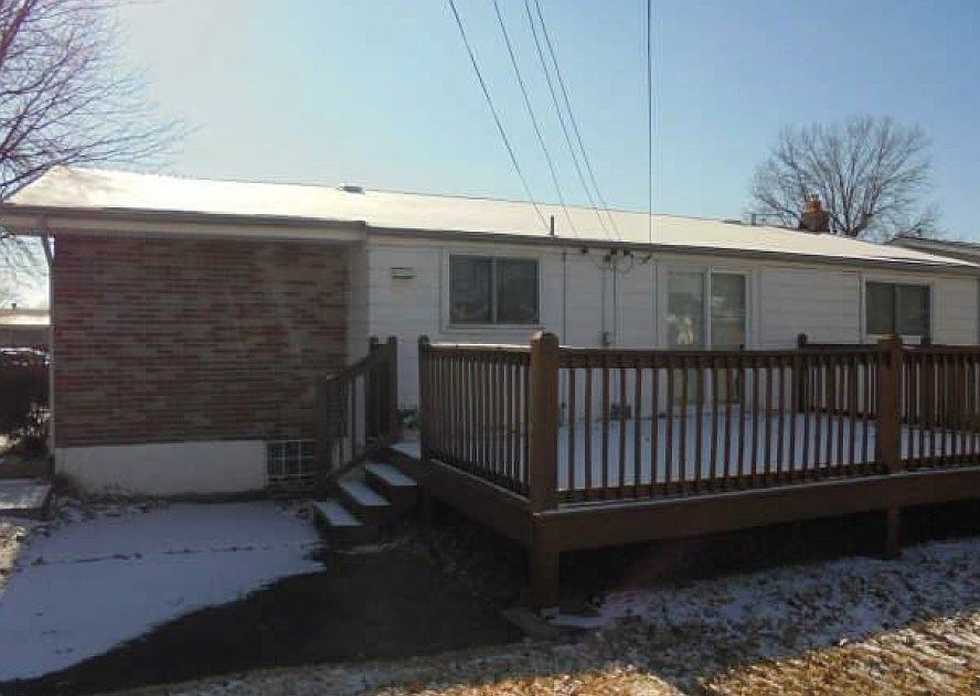 2nd image of 313 Walworth Dr