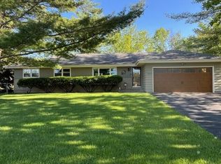 15613 W Riviera Dr, New Berlin, WI 53151