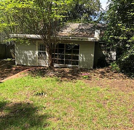 3rd image of 2022 McKinley Ave