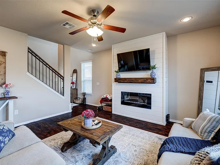 5901 Scenic Lake Dr — Photo 9