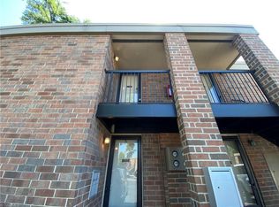 1747 S Hawthorne Rd, Winston Salem, NC 27103