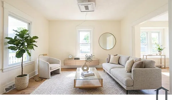 420 W 21st St — Photo 1