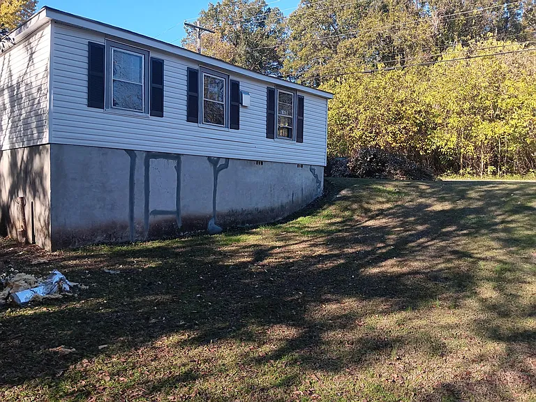 503 Hudson St — Photo 3