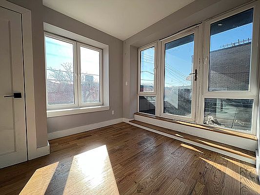 4th image of 308 Saint Nicholas Ave APT 2