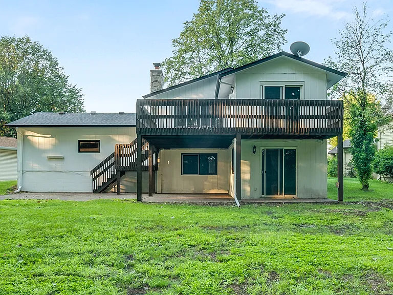 7416 Candlewood Dr N — Photo 27