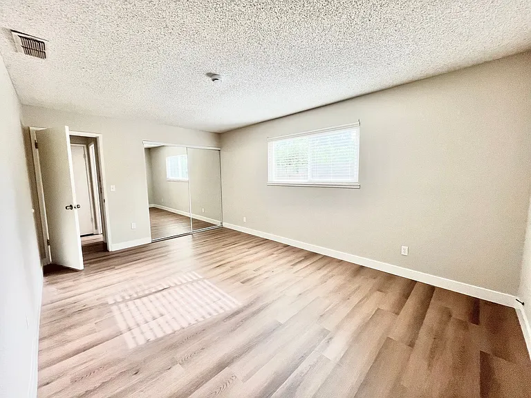 5632 Cypress Avenue — Photo 12