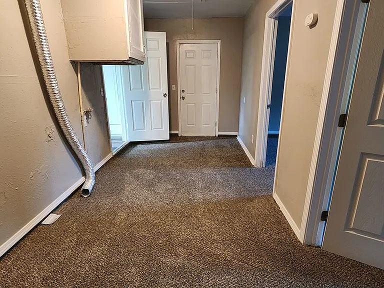 621 Lloyd Ave — Photo 5