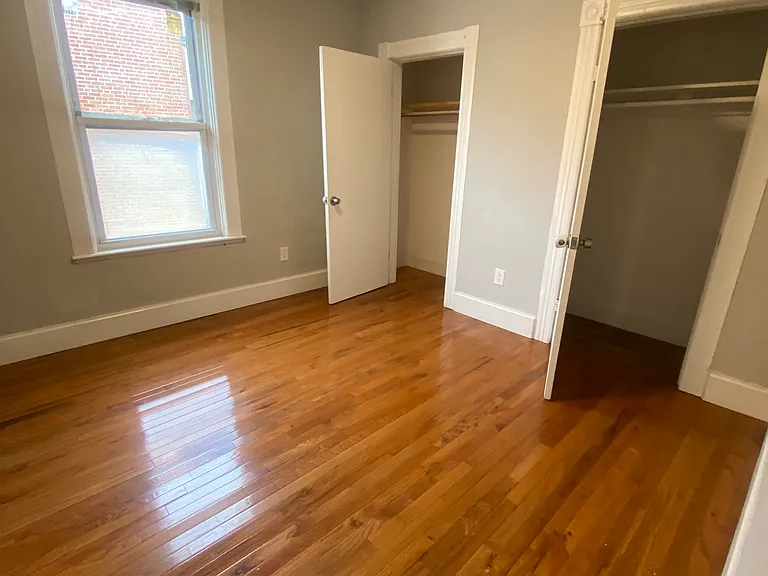 120 Belmont St #3 — Photo 5