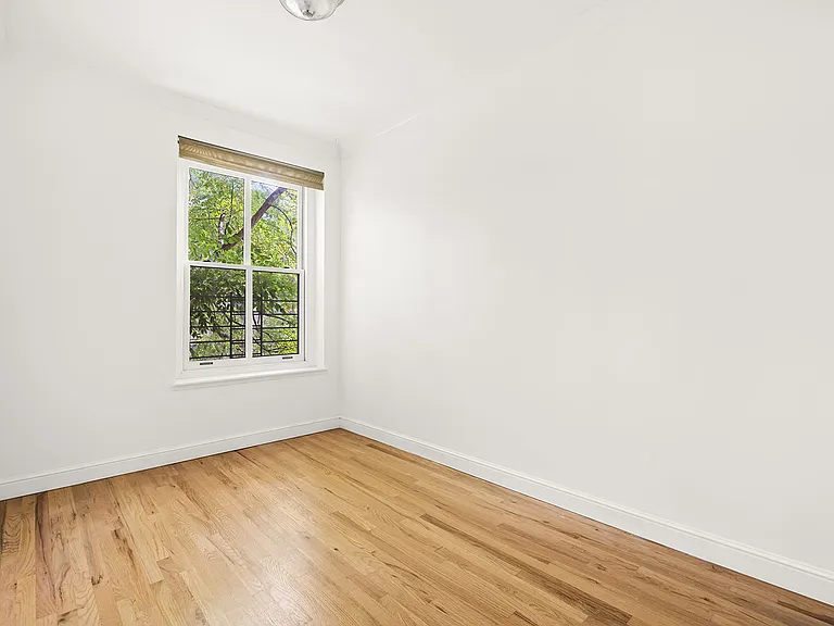 434 Waverly Ave #2 — Photo 5