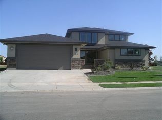 5890 N Rosa Springs Ave, Meridian, ID 83646