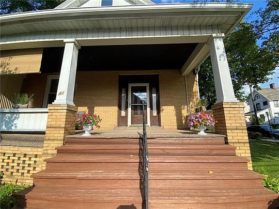 3rd image of 44 Columbia Ave