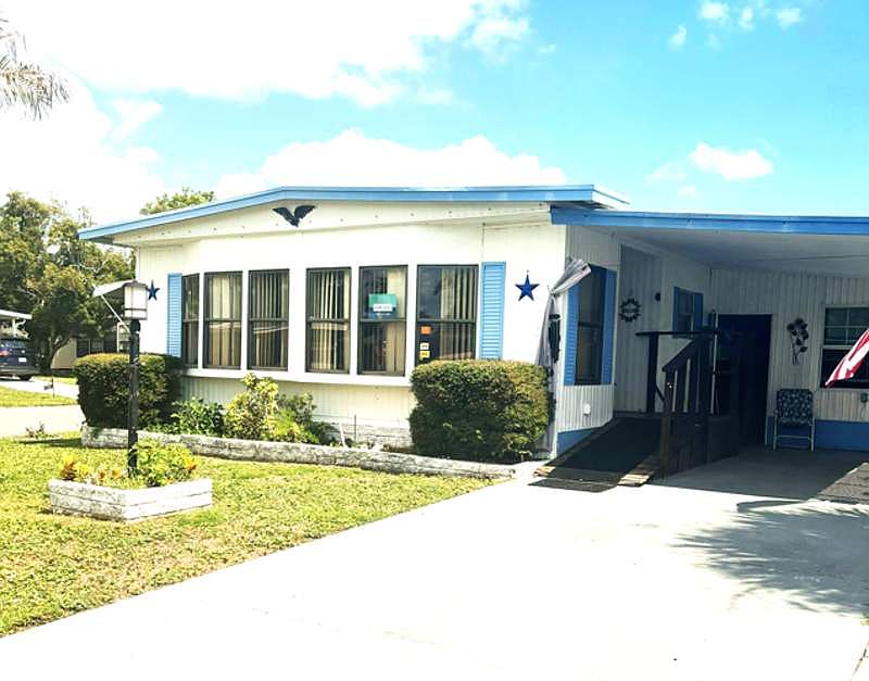 1st image of 107 Howes St